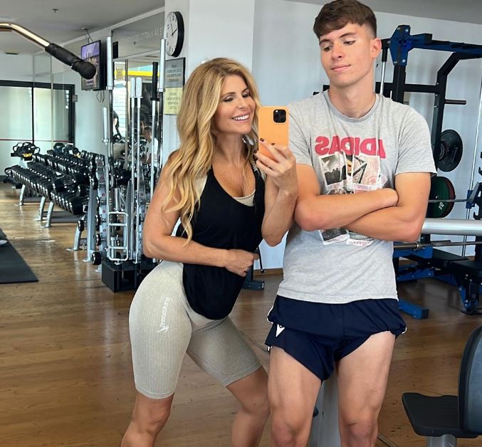 nena e mbrojtesit