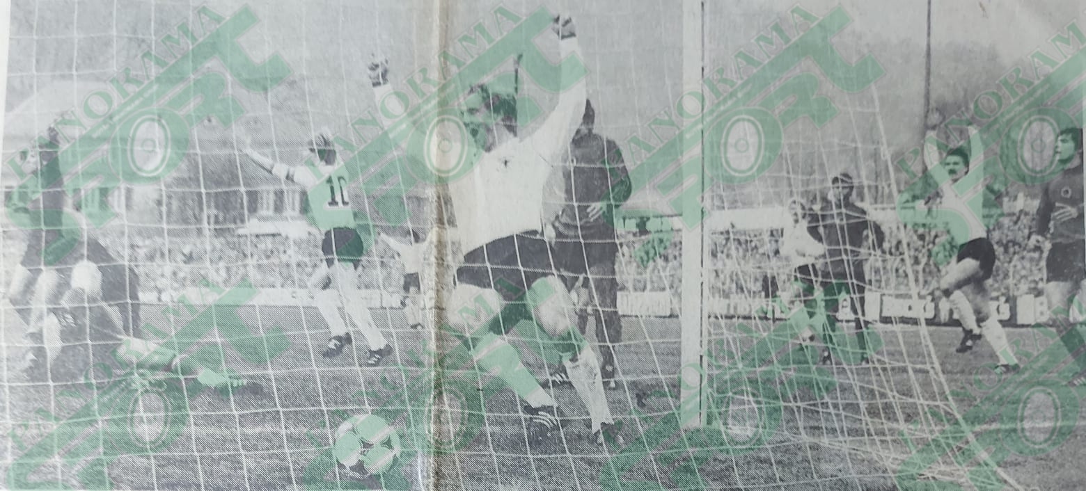 19 NËNTOR 1983. RF GJERMANE – Shqipëria 1-1. Pra, do të kemi gjithnjë një foto të rrallë nga ndeshja kulminante në Trier të Gjermanisë prej arkivit të autorit të shkrimit. Kësaj radhe është çasti i shënimit të golit nga Michael Rummenigge dhe gjermanët në gëzimin e parakohshëm të kualifikimit. Por do të eliminoheshin!...