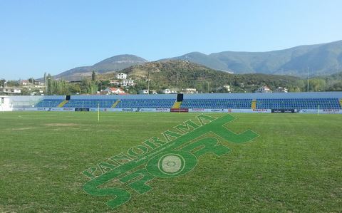 Stadiumi i Lacit