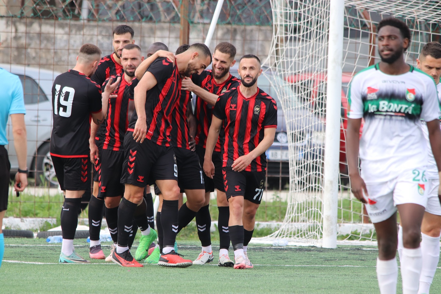 FLAMURTARI LUSHNJA