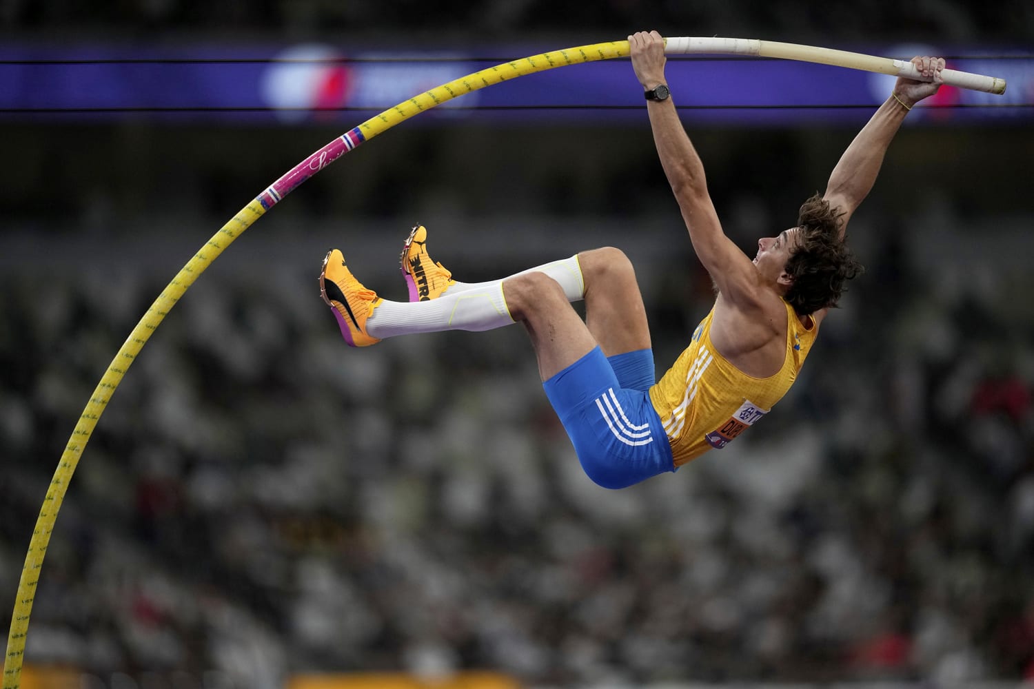 250915-tokyo-armand-duplantis-mens-pole-vault-ac-1100p-474da3