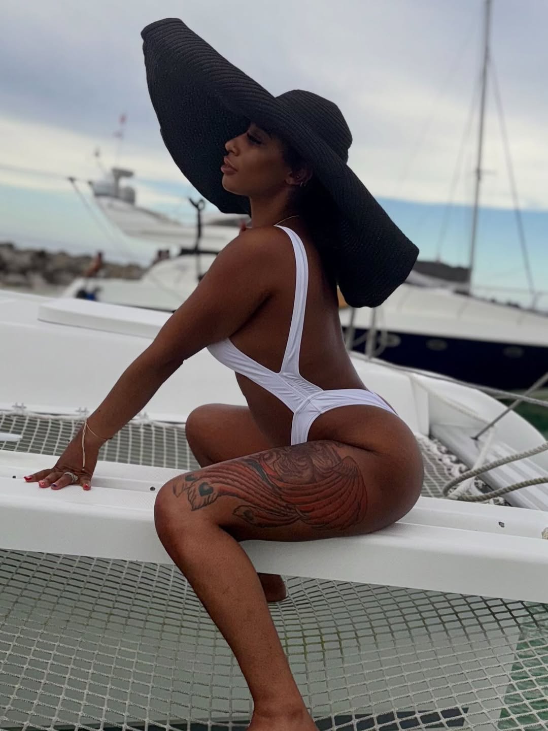 I’m so thankful for friendship . It beautifies life . 🤞🏾🥰🙌🏾🙏🏾✈️🤎🖤☀️Wherever you may be (7)