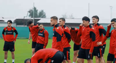 U21
