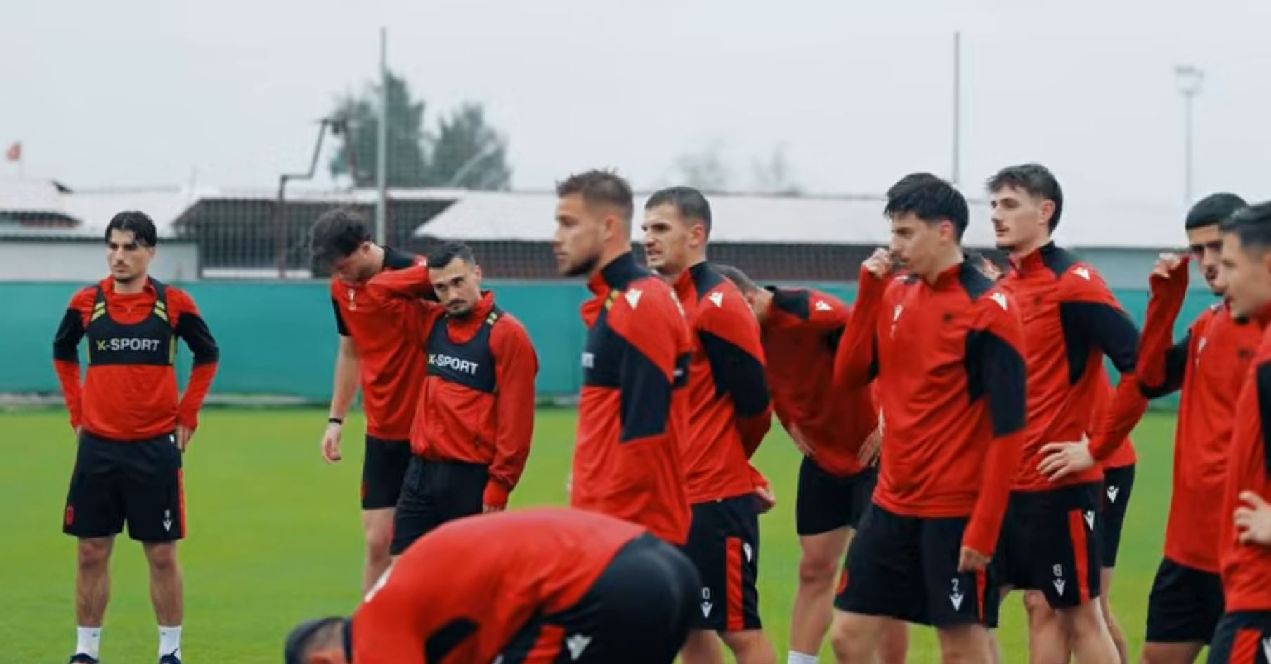U21