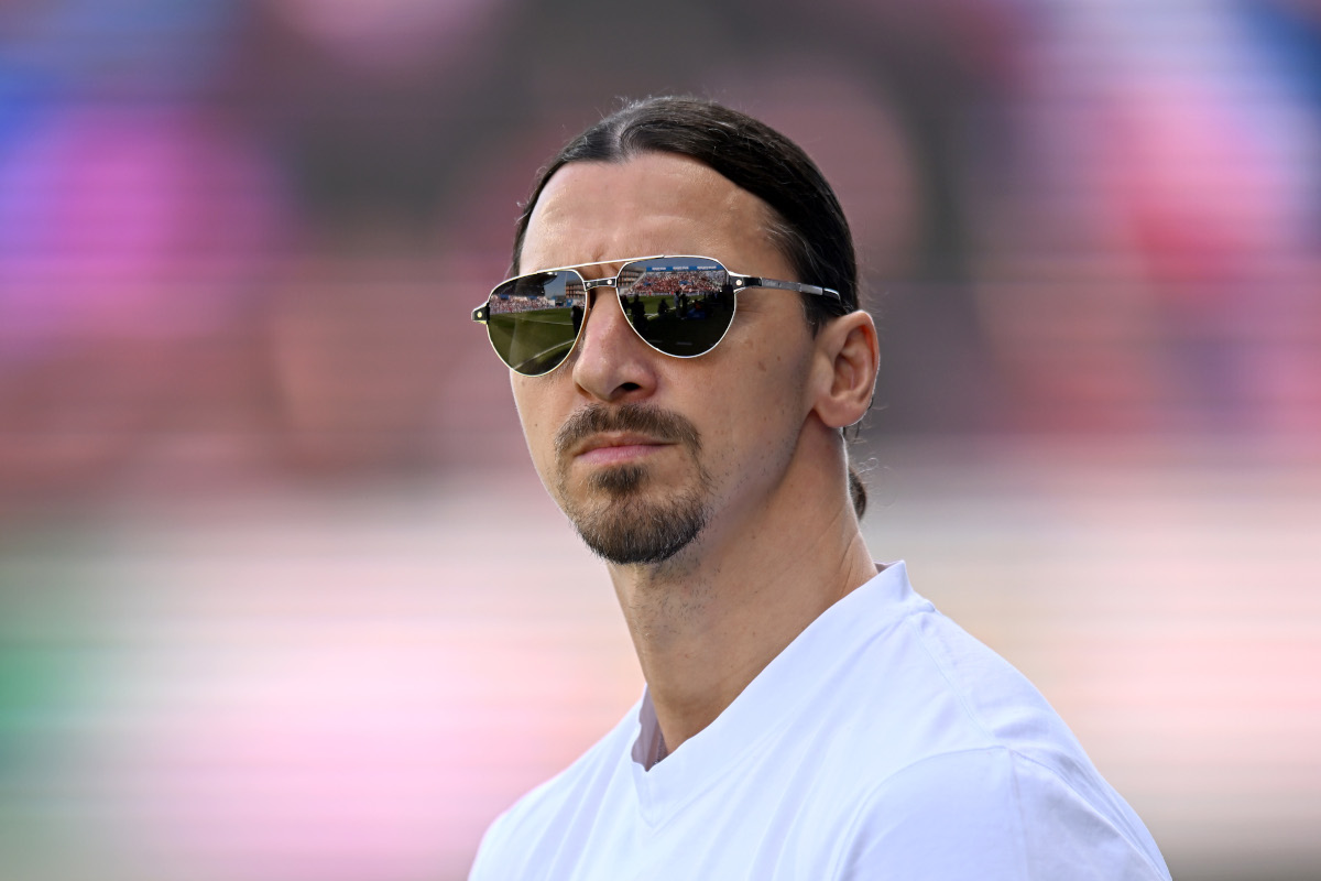 Zlatan-Ibrahimovic-Milan-sunglasses