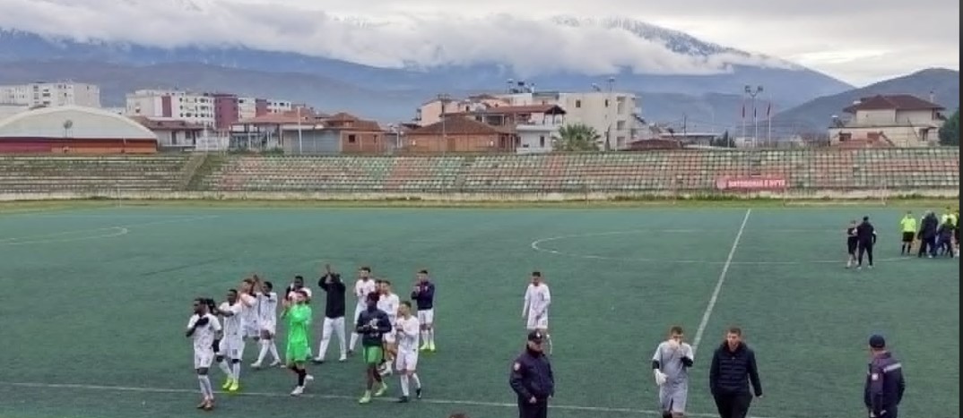 TOMORI DHE STADIUMI