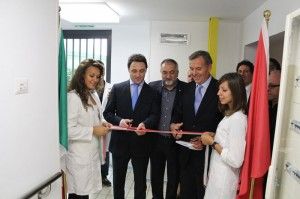 Zv.Ministri-Spahia,-duke-peruruar-qendren-e-hidrokinezioterapia
