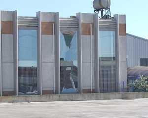 durres,-fabrika-e-demtuar