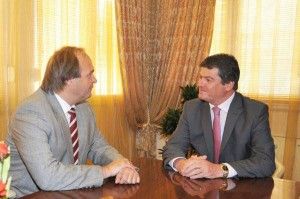 Presidenti-Topi-pret-Kreun-e-Prezencës-së-OSBE-së,-Eugen-Volfart