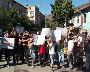 bulqize,-protesta-me-femije