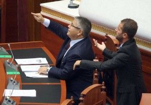 kuvendi-brace-dhe-fino