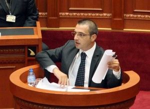 saimir-tahiri-ne-kuvend