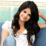 selena-gomez-wallpaper-1
