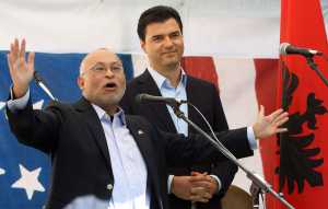 0-VJETORI-I-RIHAPJES-SE-AMBASADES-AMERIKANE