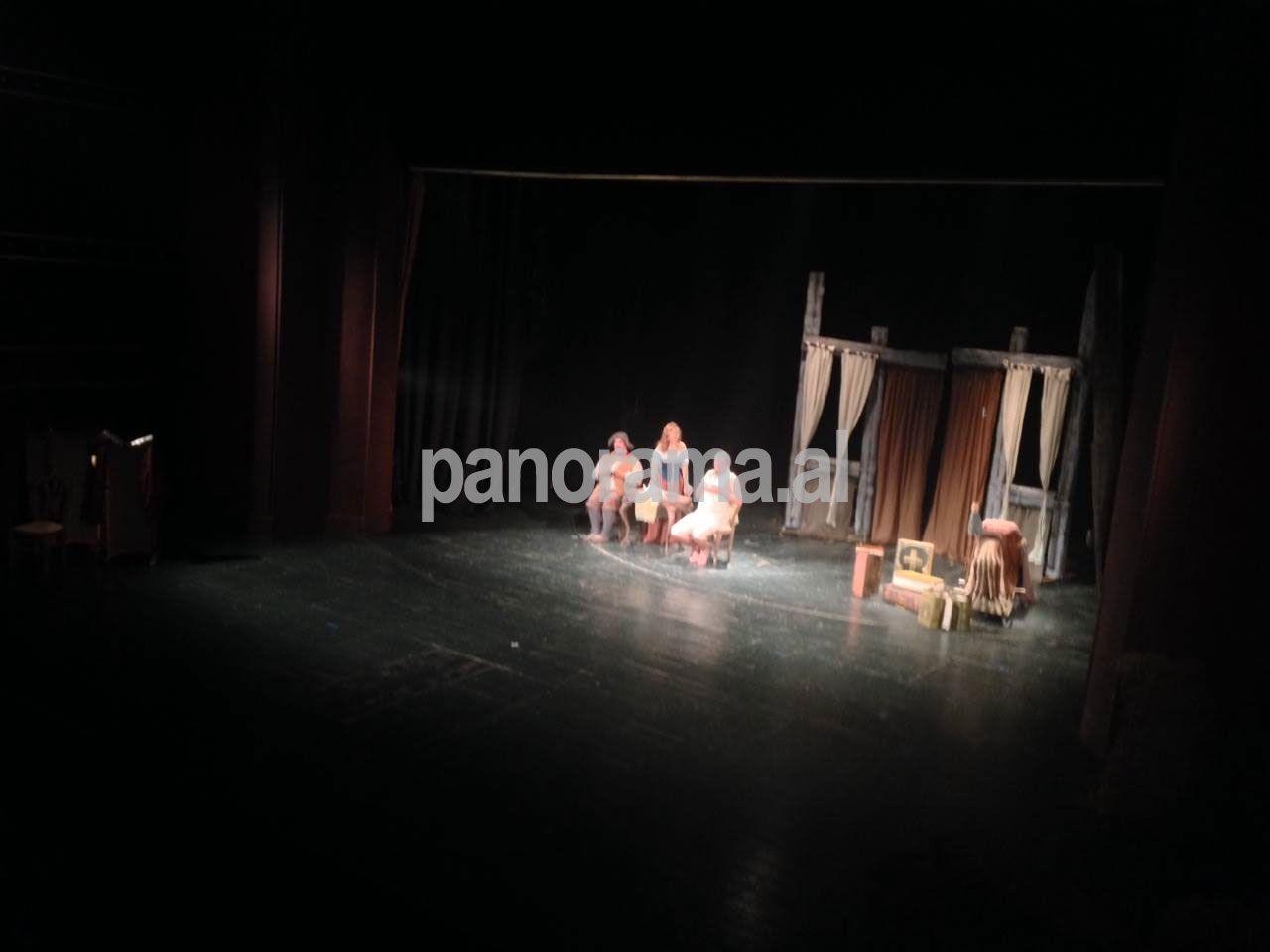 TEATR2