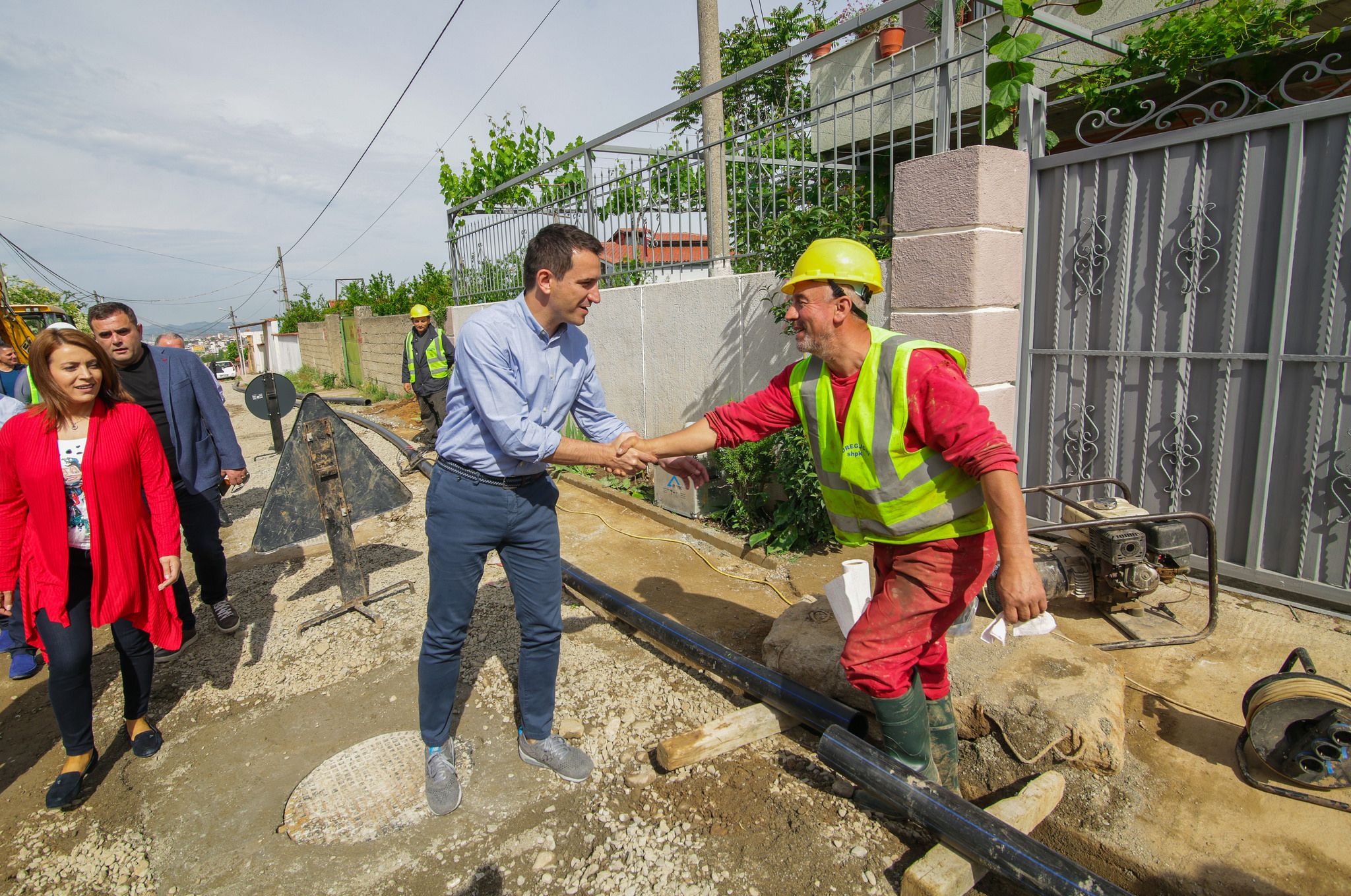 Veliaj inspekton investimin e UKT ne Njesine 4 4