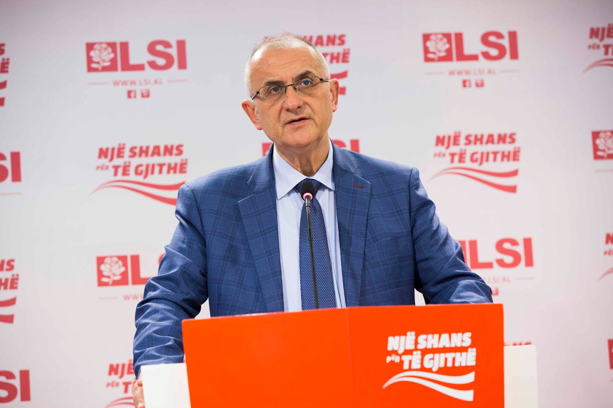 vasili lsi petrit