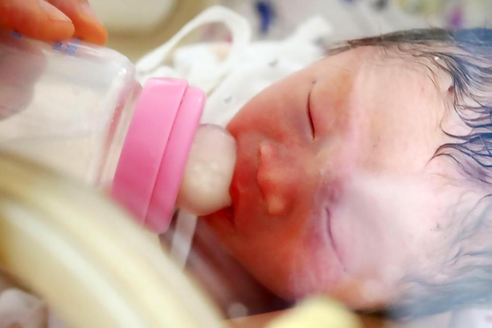 asiawire_youngbirth_11-1