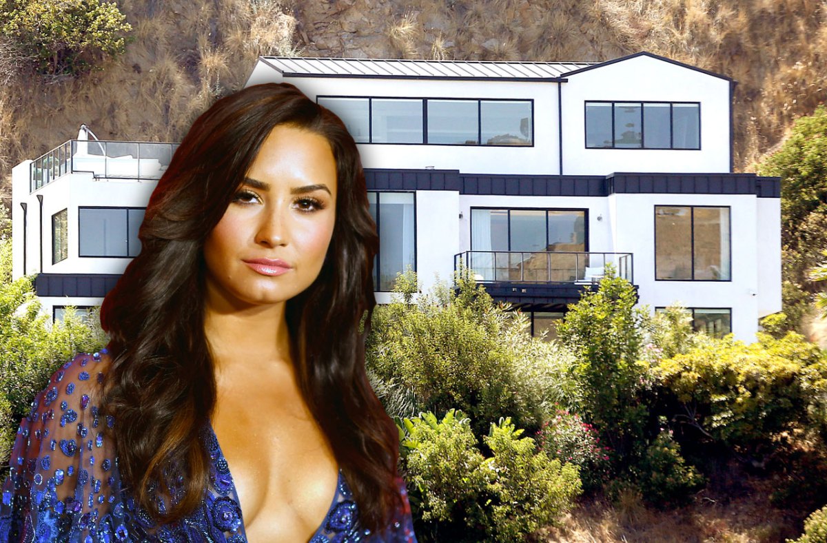 demi-lovato-house-pp