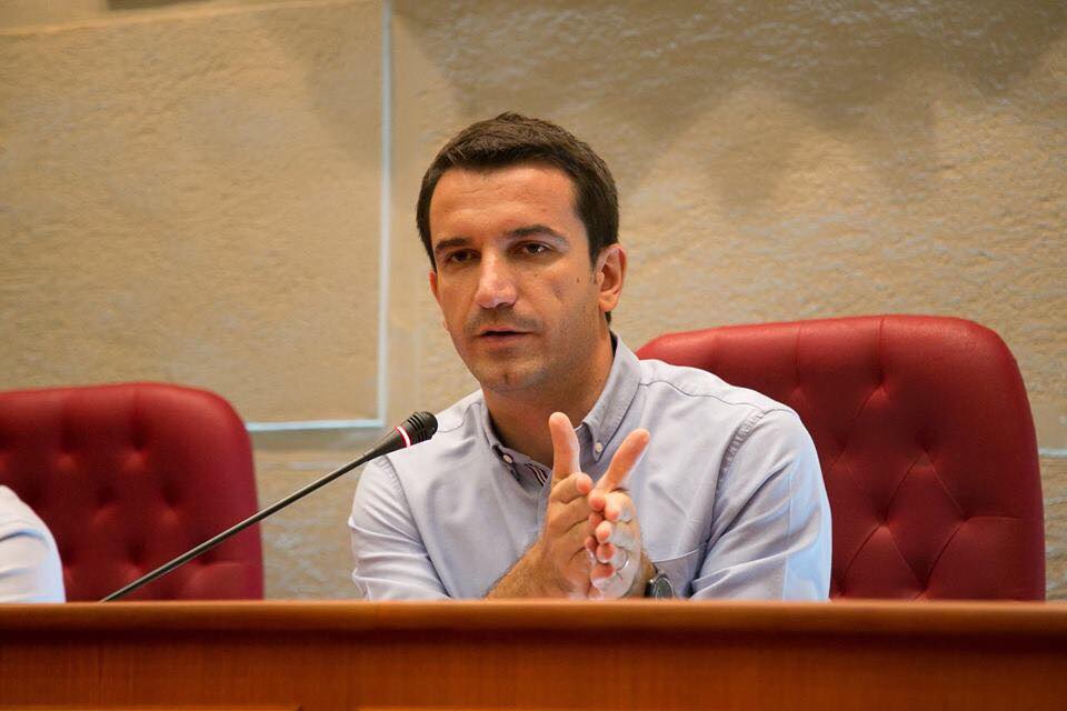 Veliaj ne Bashki