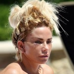 0_PREMIUM-EXCLUSIVE-MUST-CALL-FOR-PRICING-BEFORE-USAGE-Model-Katie-Price-aka-Jordan-goes-topless