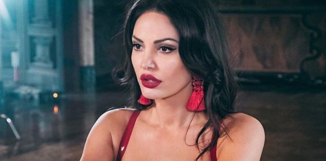 bleona qerreti 4