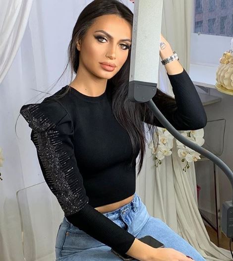 Jessica Kadiu1