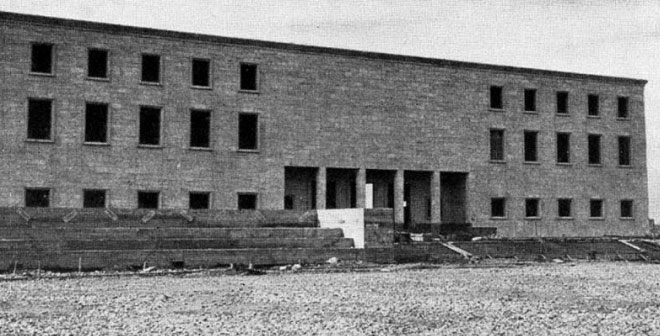 Pallati i Kulturës, 1941-1942 