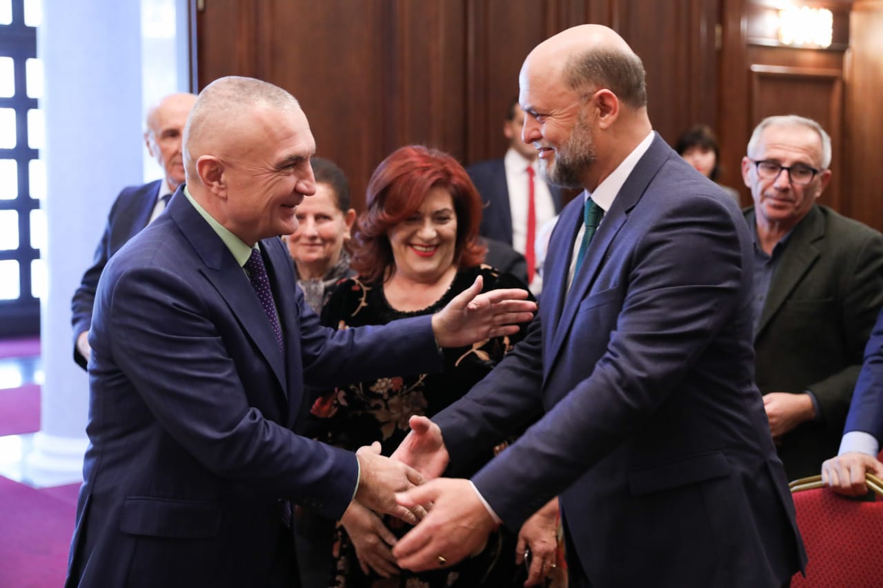 petrit malaj meta