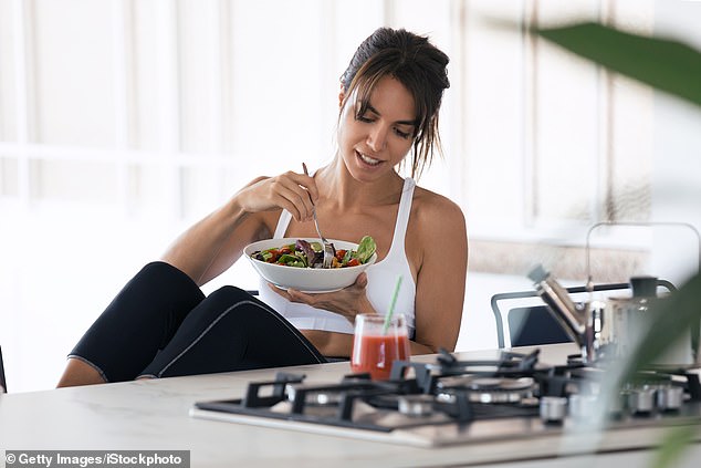 29628964-8419151-Could_intermittent_fasting_be_the_key_to_your_summer_body_goals_-a-104_1592471781619