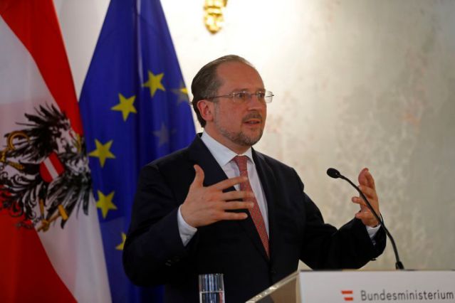 FILE PHOTO: Austrian Foreign Minister Alexander Schallenberg attends a news conference in Vienna, Austria, June 18, 2020. REUTERS/Leonhard Foeger/File Photo