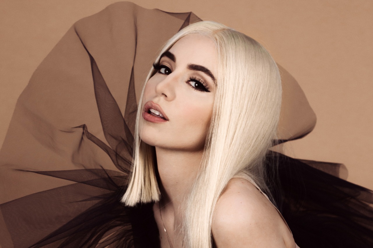 Ava Max (3)