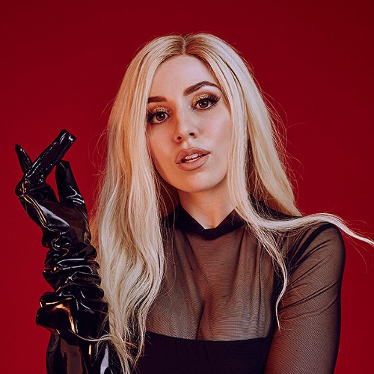 Ava Max (6)