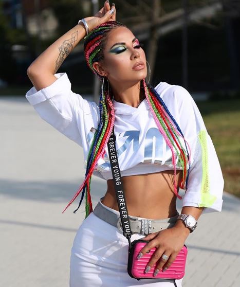 alida Duka1