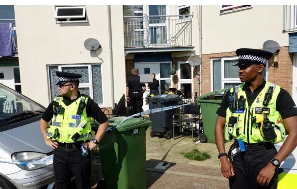 policët