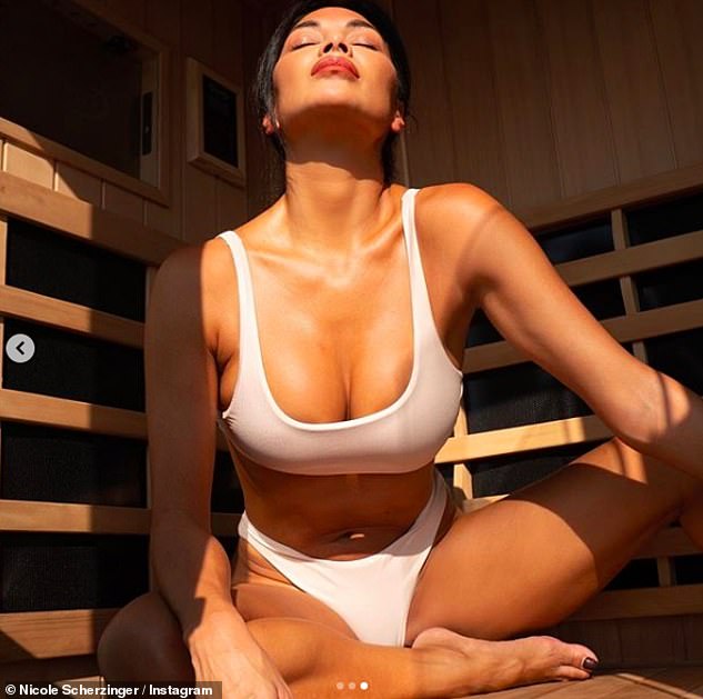 Nicole Scherzinger (2)