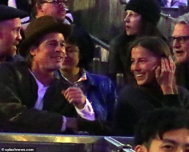 brad pitt dhe nicole (2)
