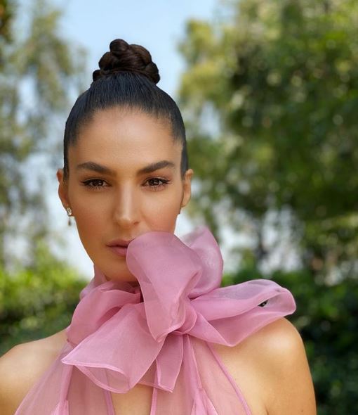 emina çunmulaj (10)