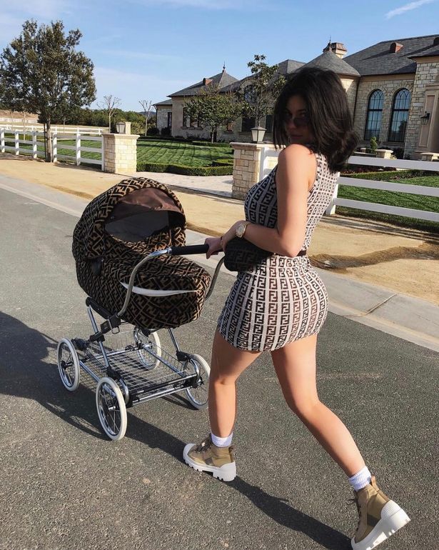 kylie jenner (8)
