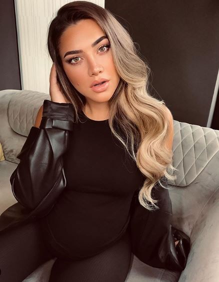 sara hoxha (7)