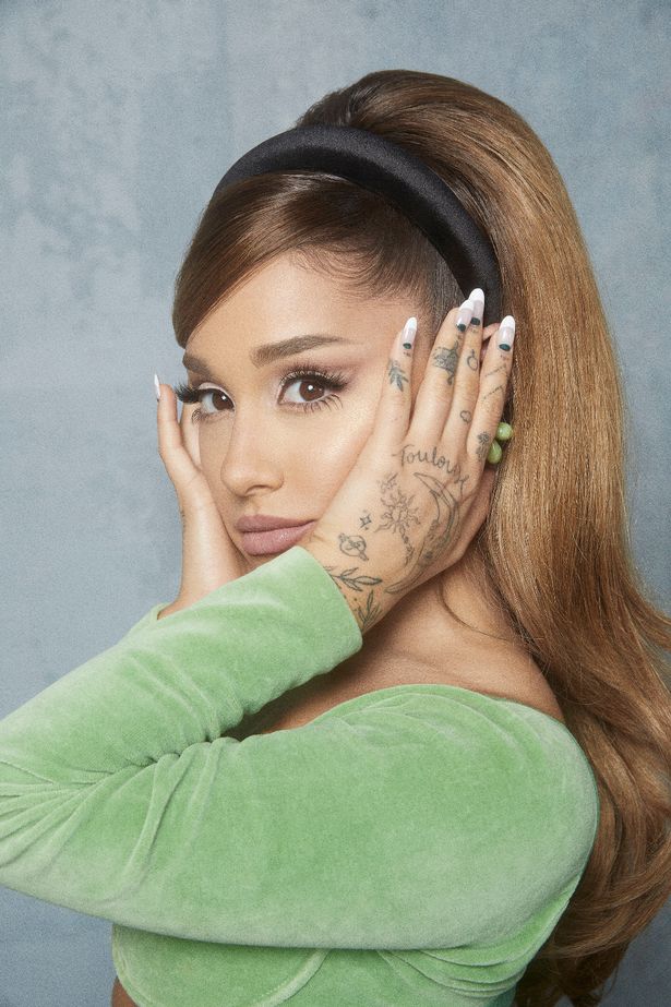 ariana grande (3)