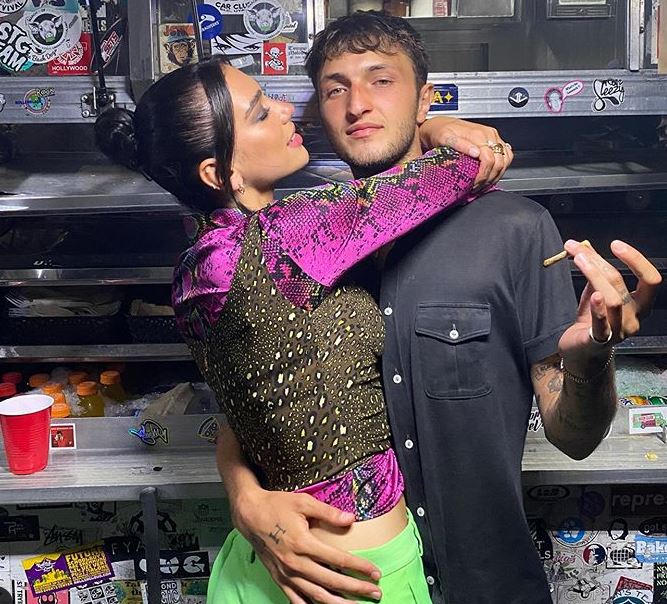 dua lipa anwar hadid (3)