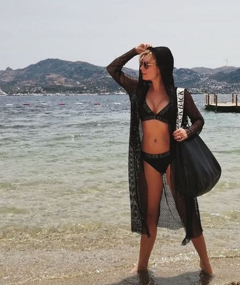 ozge ozder (1)