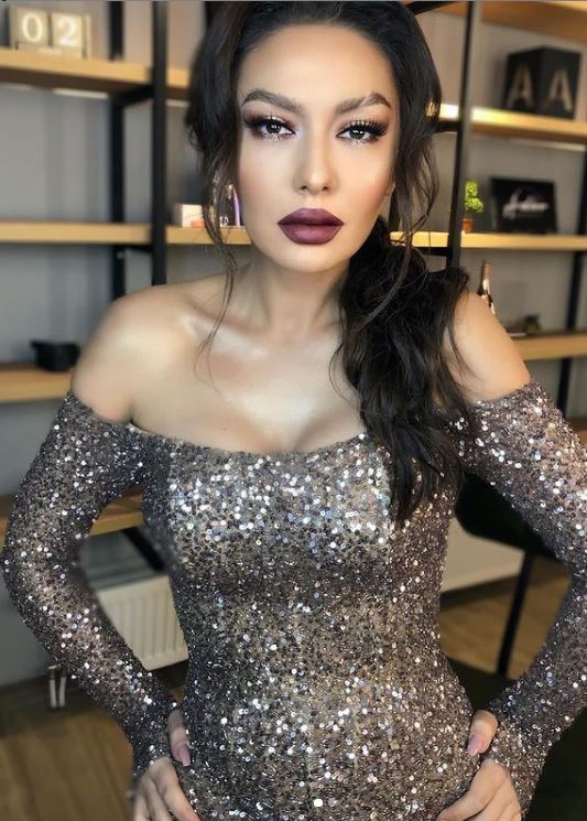 adelina ismaili (7)