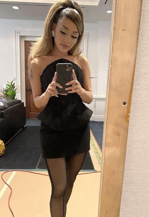 ariana grande (3)