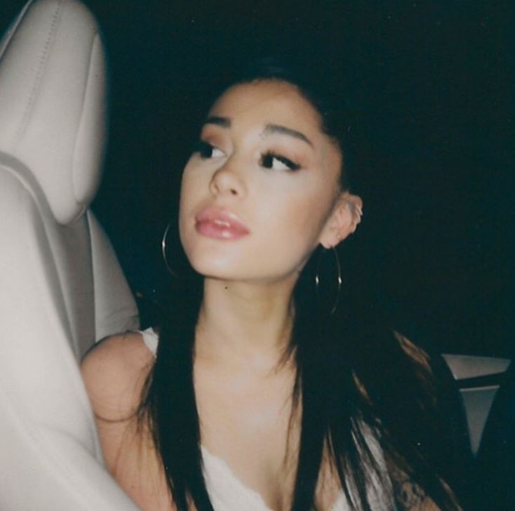 ariana grande (5)