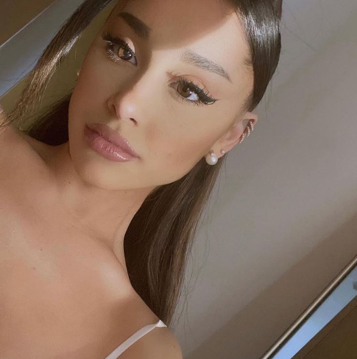 ariana grande (7)