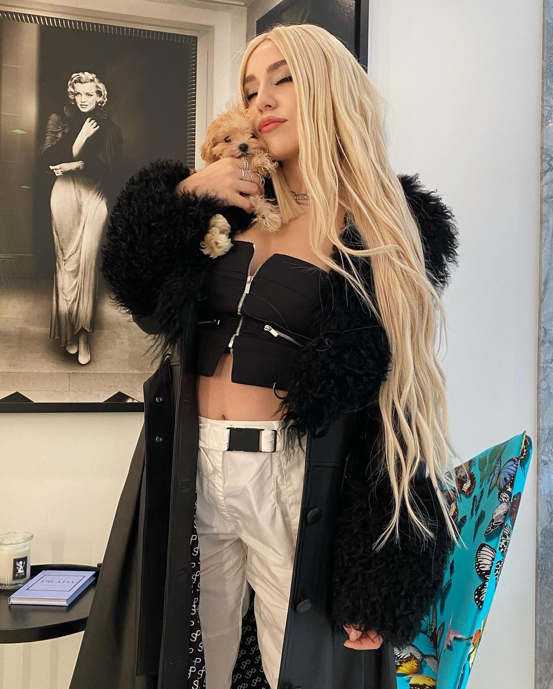 ava max (1)