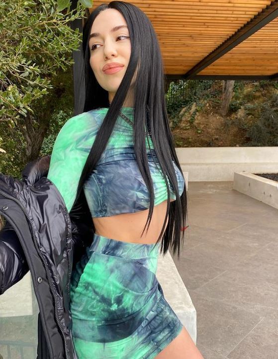 ava max (2)