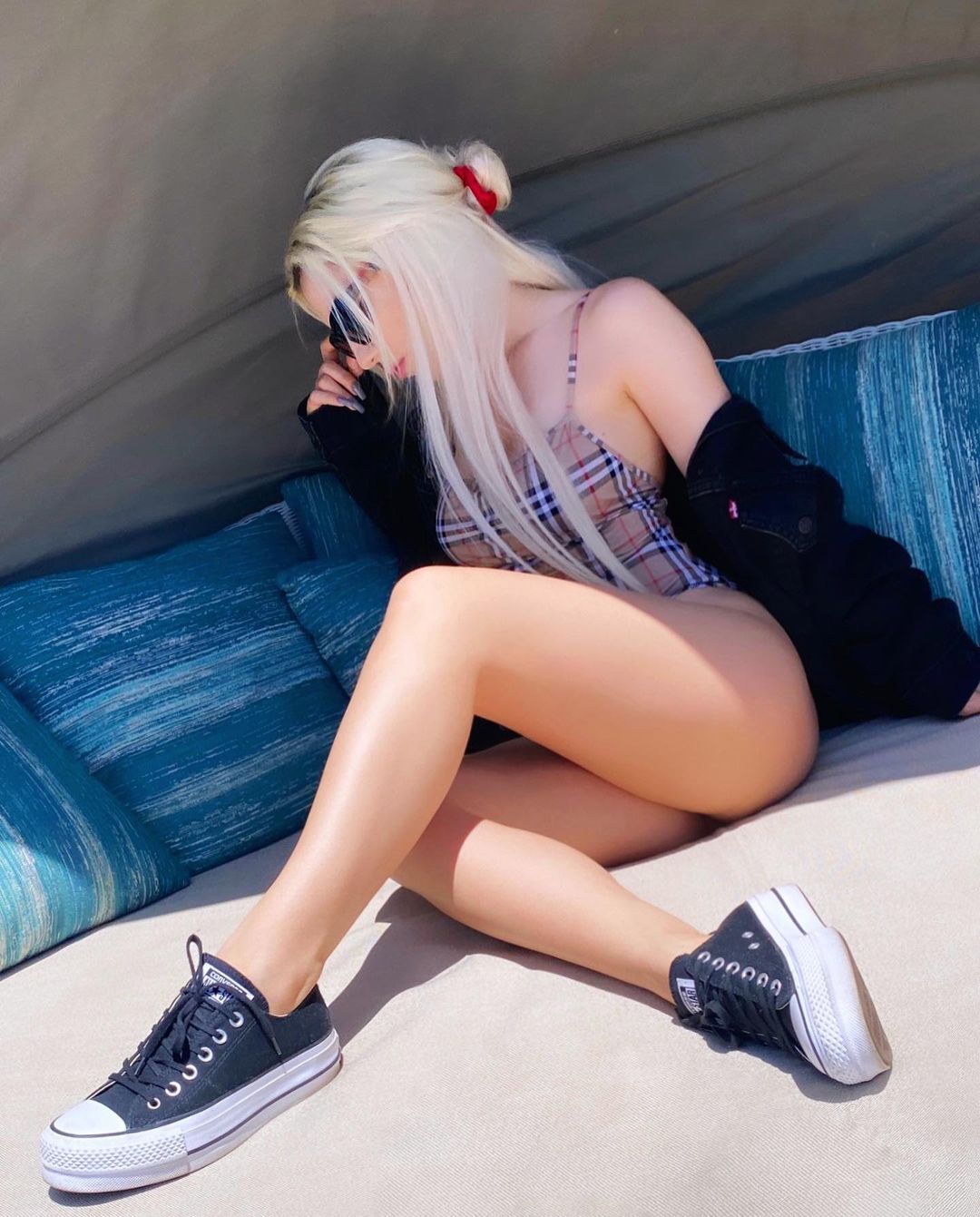 ava max (4)